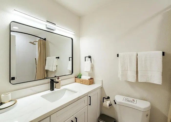 Ella Oasis Heated Pool Hot Tub Near Old Town *