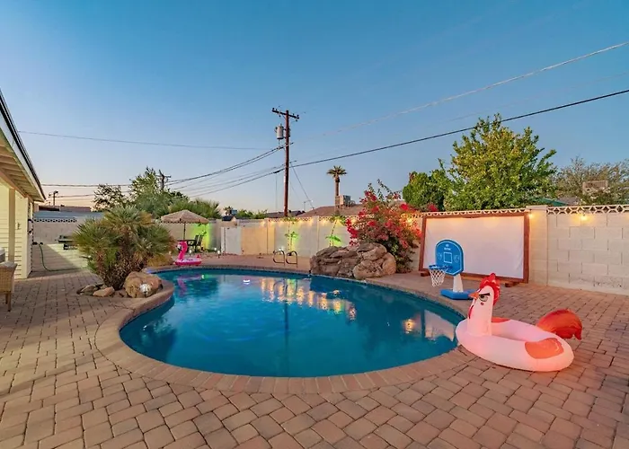 Ella Oasis Heated Pool Hot Tub Near Old Town Holiday home *
